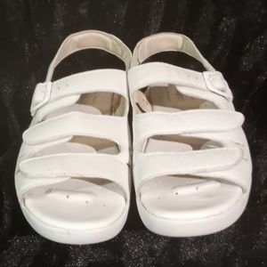 Propet Comfort Sandals White Size 9 Great Condition